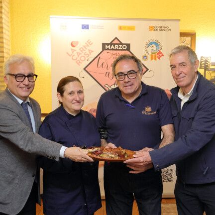 Autoridades Ternasco asado 2026