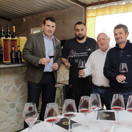 Cata vertical de Bobos en Asador Galino Pueyo