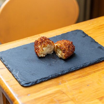 Mejor GastroTapa — El Truco, con su croqueta de asadura de Ternasco de Aragón IGP