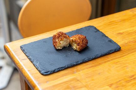 Mejor GastroTapa — El Truco, con su croqueta de asadura de Ternasco de Aragón IGP
