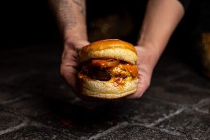 Emmy Smoke compite por ser la mejor hamburguesa de España