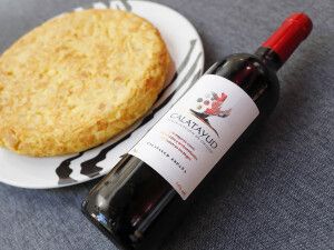 Tortilla y vino de la DOP Calatayud en la presentación de la Liga de la Tortilla