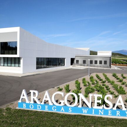 Fachada Bodegas Aragonesas