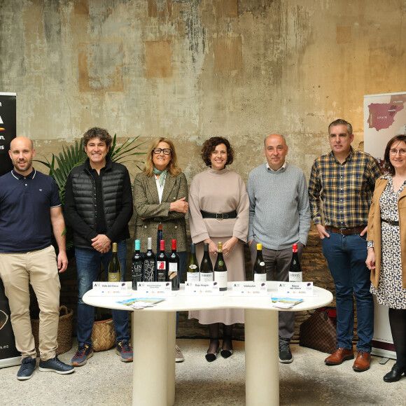 Asociados Vinos de la Tierra de Aragón en la presentación de sus novedades