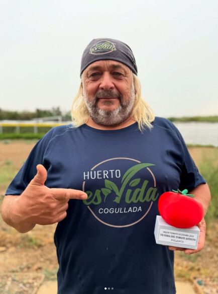 Juan Refojo de Huerto EsVida con el premio