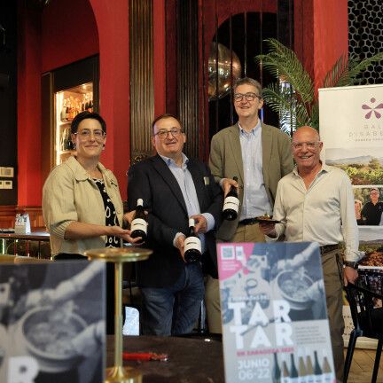 Pilar Morente, Carlos Melero, Enrique Larruy y Pedro Tabuenca en la presentación de las II Jornadas de tartar