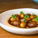 Plato riñones muestra casquería