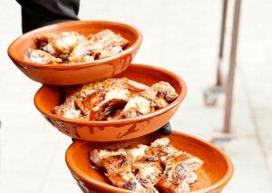 Conejo a la brasa en la presentación en Zaragoza de la Milla de Oro del Vino de la Provincia de Valladolid