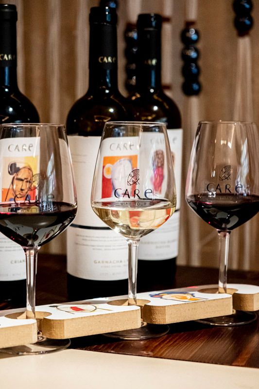 Nace Care Wine Tour, una nueva manera de beber vino y conocer las diferentes variedades de Aragón y del mundo