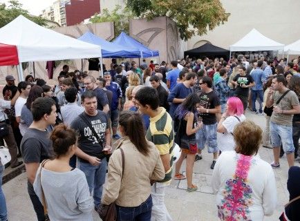 Asistentes a Birragoza en el Centro de Historias