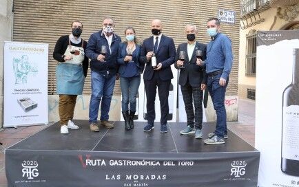 Organizadores y colaboradores de la V Ruta Gastronómica del Toro