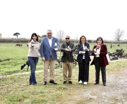 Foto de familia primer kéfir de leche de cabra de Aragón